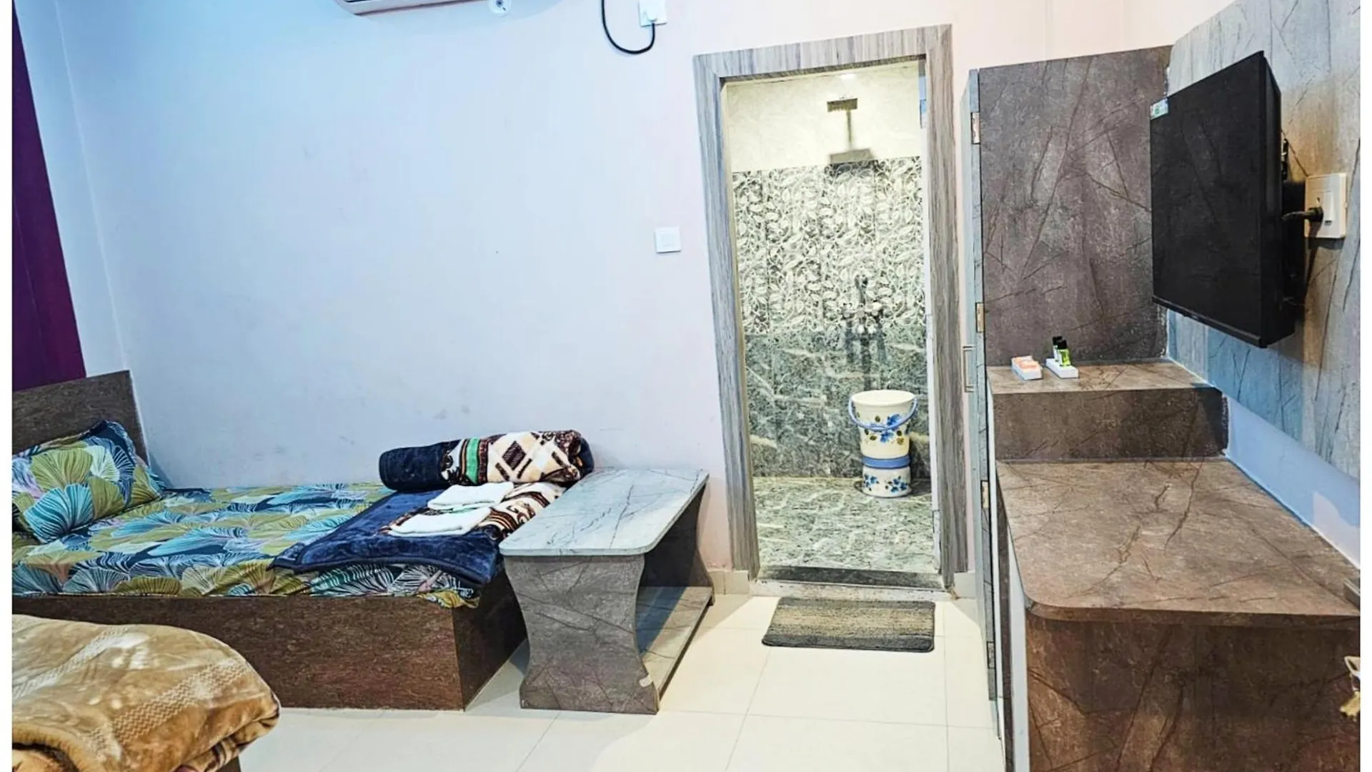 M R Kashi Inn Rajghat Hotel Varanasi